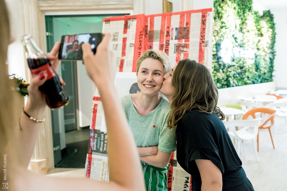 HELP THE ARTIST – prima expoziție pop-up din România